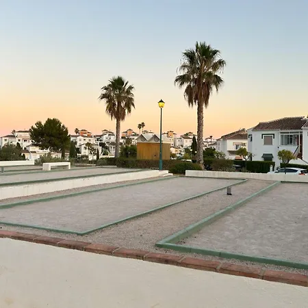 Holiday home Evans Realty Bb Adosado & Piscina & Tenis & Jardines