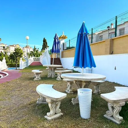 Holiday home Evans Realty Bb Adosado & Piscina & Tenis & Jardines